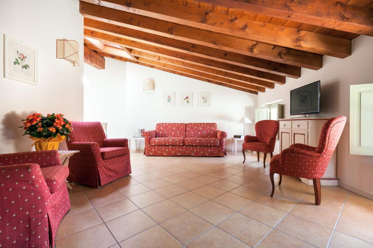 סן פליס דל בנאקו Residence Villa Antica Torre מראה חיצוני תמונה
